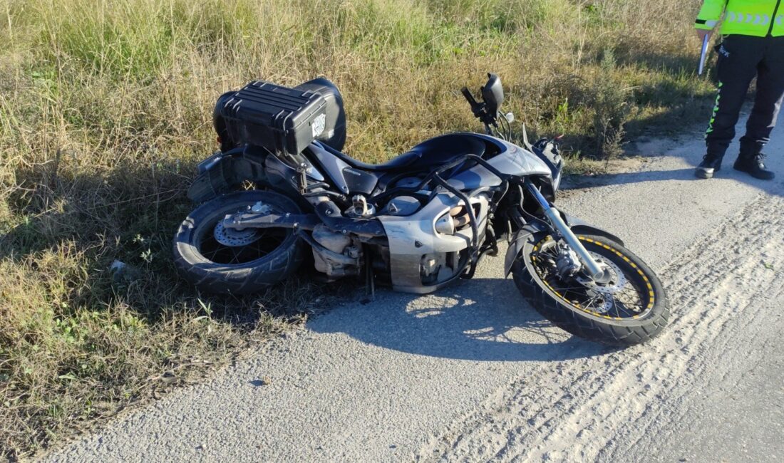 Bursa’da Şerit Değiştiren Otomobil Motosiklet Sürücüsüne Çarptı: Bir Kişi Hayatını