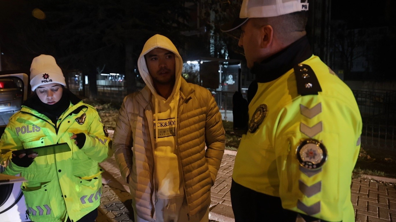 – Alkollü sürücüden aracının plakasını soran polise ilginç karşılık: “Allah Allah, düşmüş