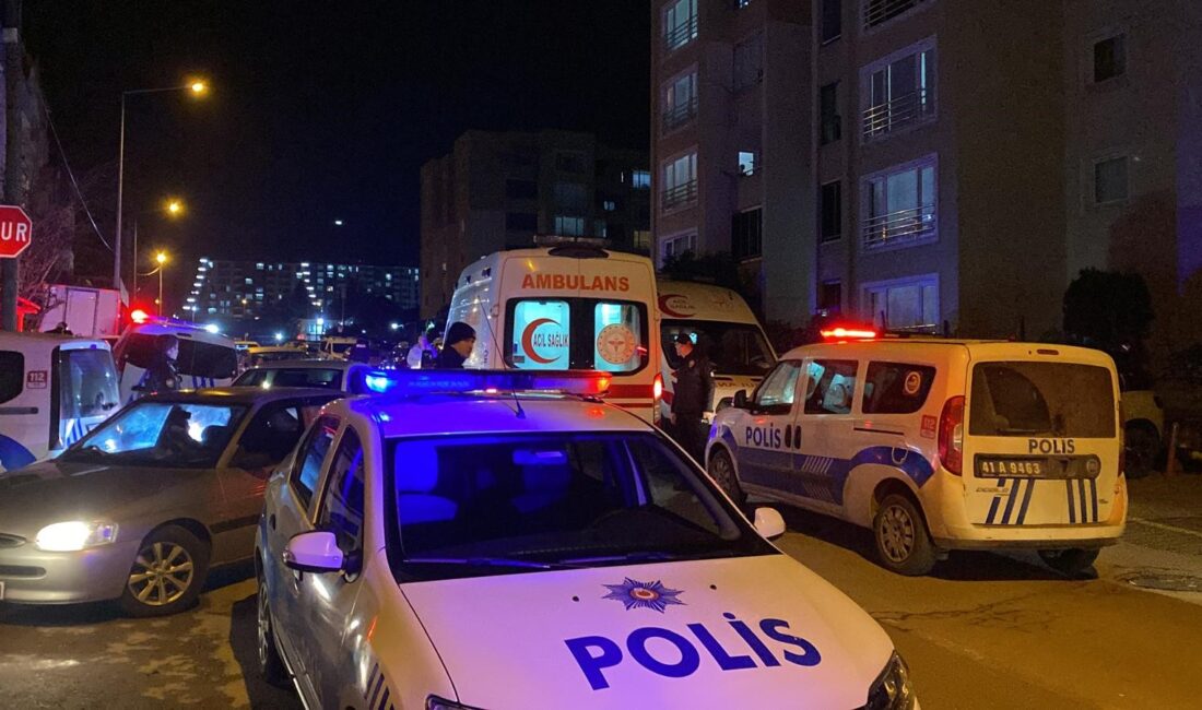 Kocaeli'nin Körfez ilçesinde bir polis memuru, eşi tarafından evde başından