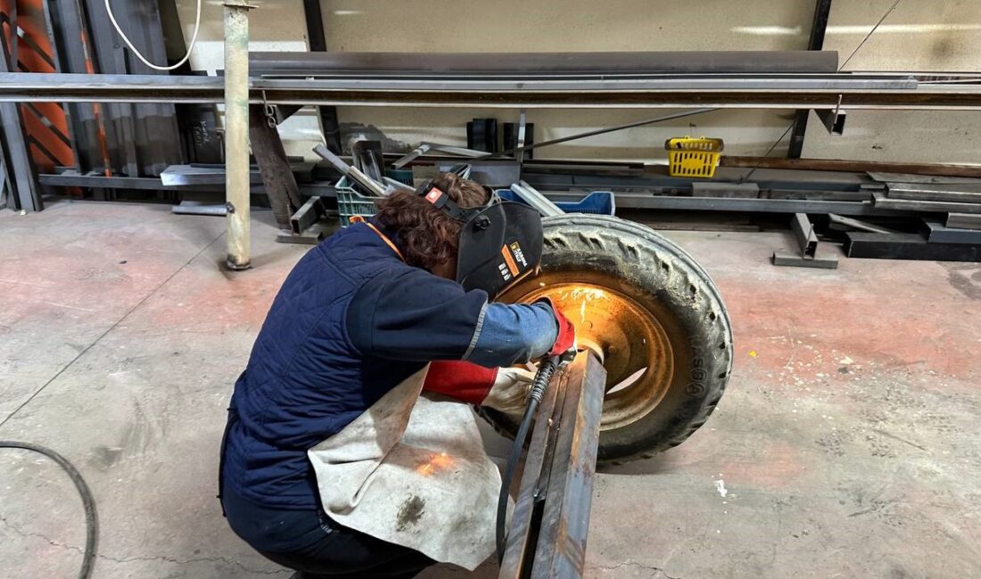 Bursa’nın İznik ilçesinde yaşayan 29 yaşındaki Gamze Acar, eşinin ağır