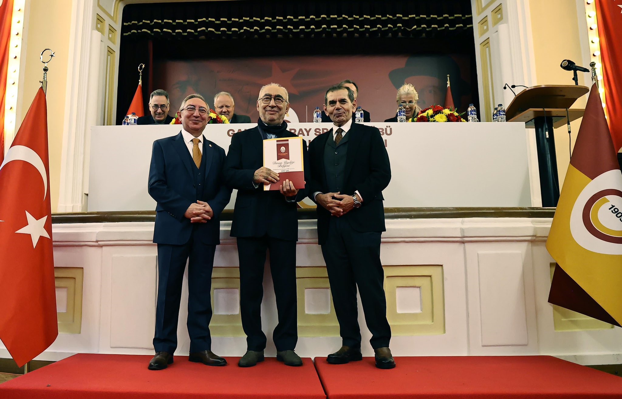 Galatasaray Spor Kulübü’nde divan kurulu yeni üyeleri için berat töreni