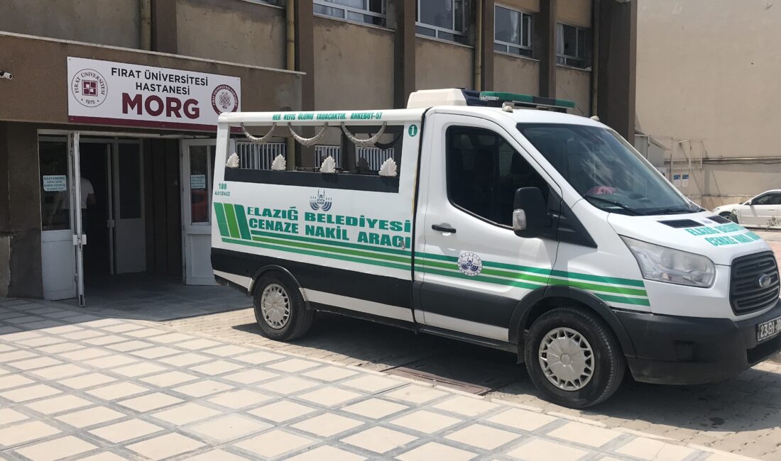 Elazığ'da öldükten sonra yıkanması unutulan bir mevta, mezardan son anda