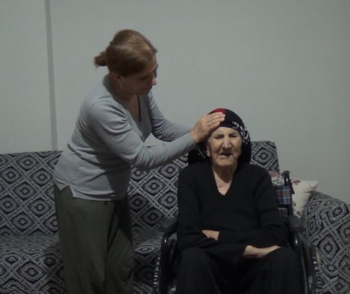 Tunceli Devlet Hastanesi'nde MR'ı çekilen yaşlı kadının parmağı MR cihazına