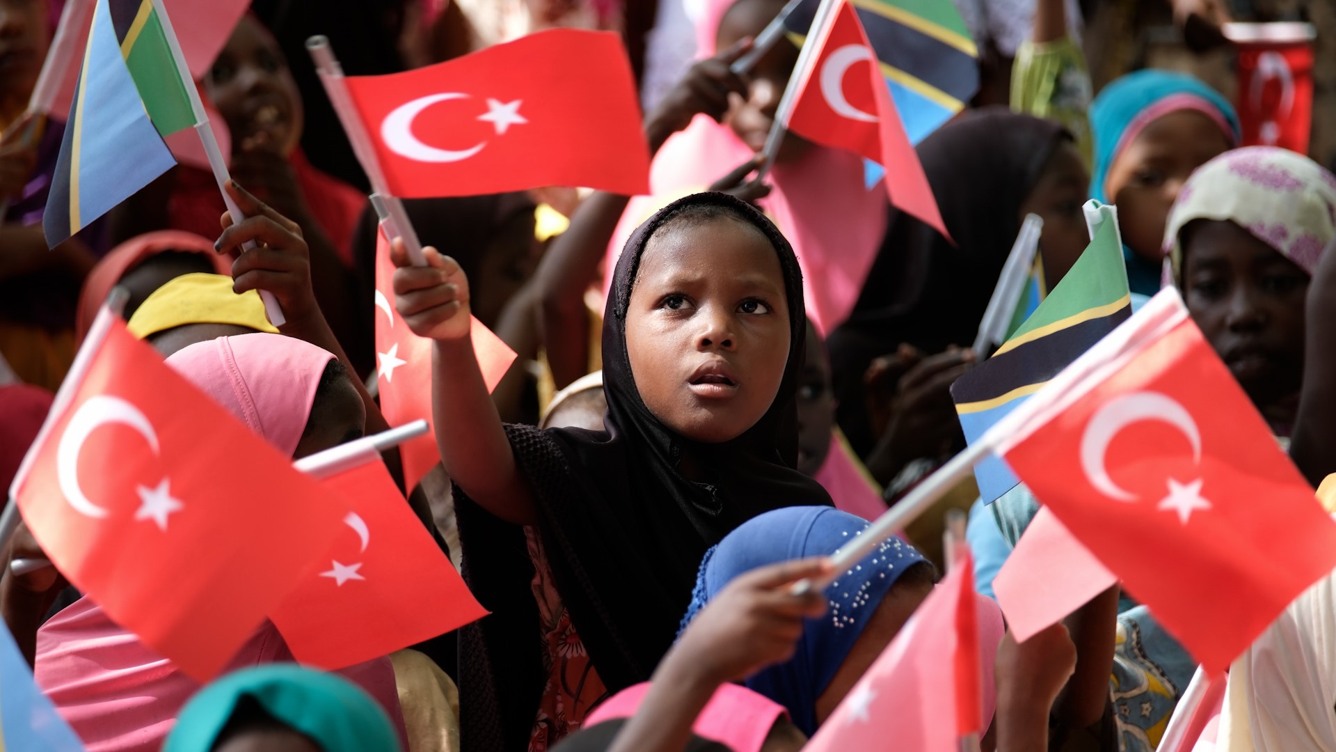 Tumbatu Adası'na İlk Tam Donanımlı Balıkçı Teknesi: Sanatla Başlayan Ekonomik
