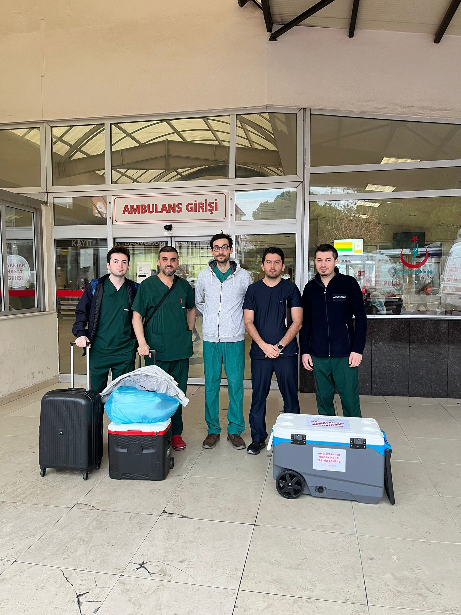 Beyin Kanamasına Yenik Düşen Bekir Erzen'in Organları, İzmir'deki Hastalara Umut