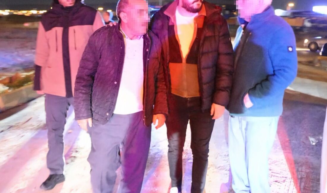 Aksaray’da aracıyla kaçak göçmenleri taşıyan ve jandarmanın “dur” ihtarına uymayan