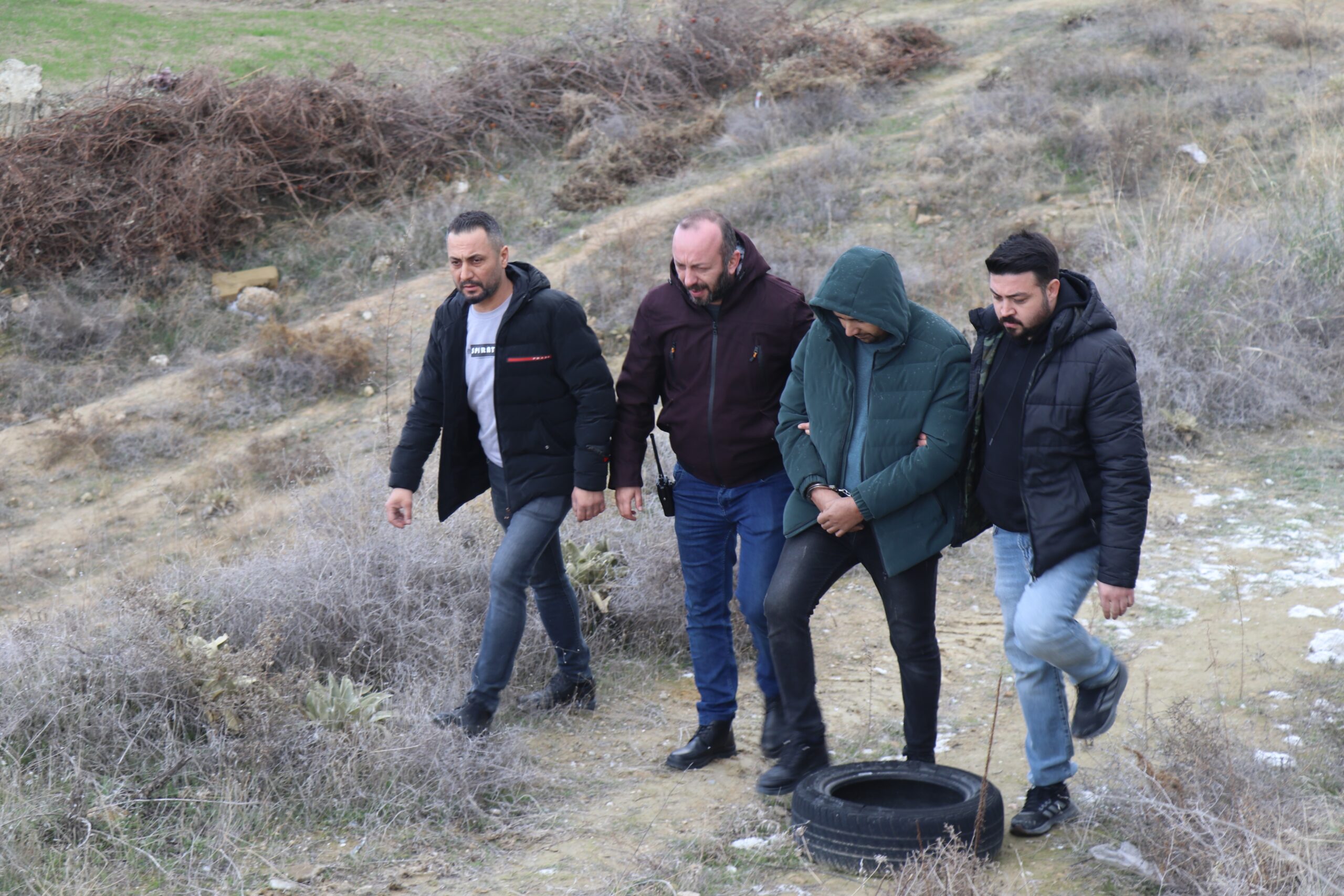 Denizli'nin Pamukkale ilçesinde, gebelik takibini aksatan bir anne ve sevgilisinin