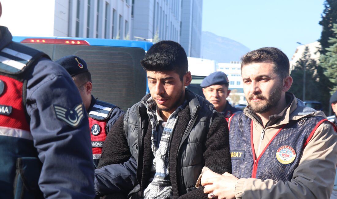  Denizli'de pencereden ateş edilerek uyuyakaldığı sandalyede öldürülen yaşlı adamın katili,