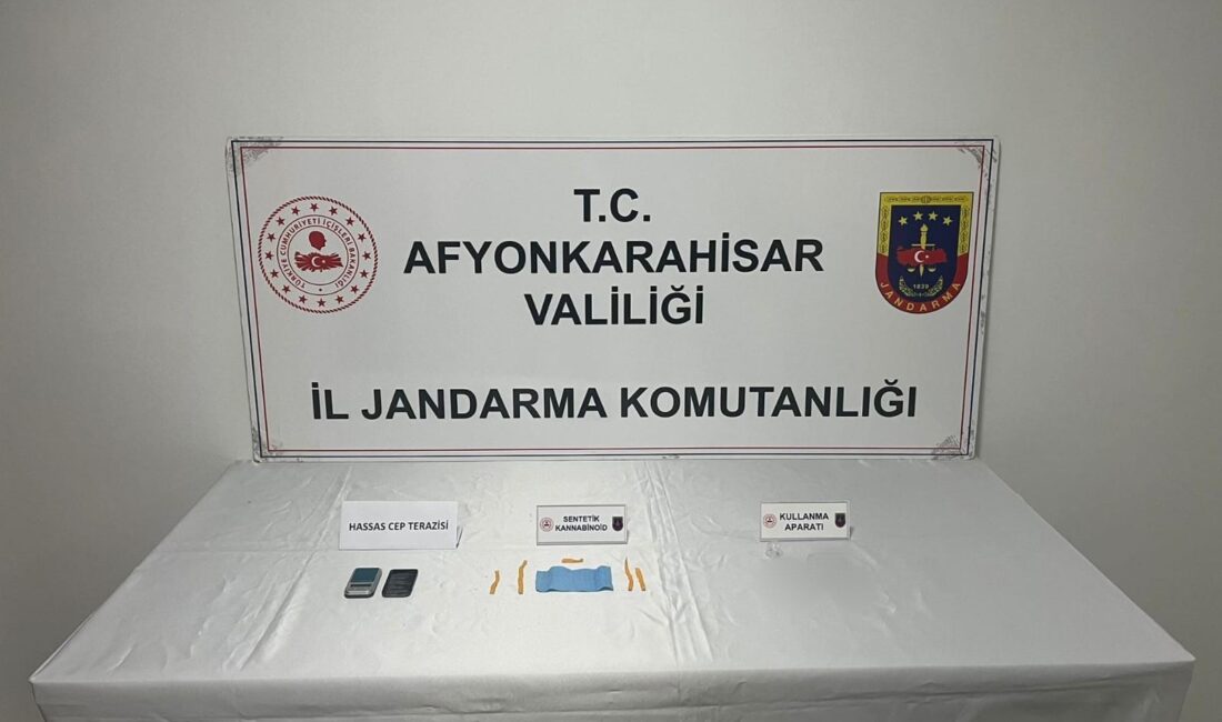 Afyonkarahisar’da, 11 yıl 4 ay 20 gün hapis cezasıyla aranan