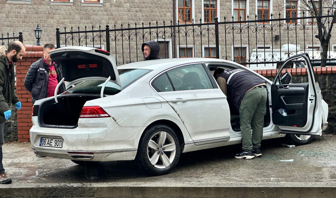 Rize’de bir şahsın silahla vurulduktan sonra hastaneye giderken bilincini kaybederek