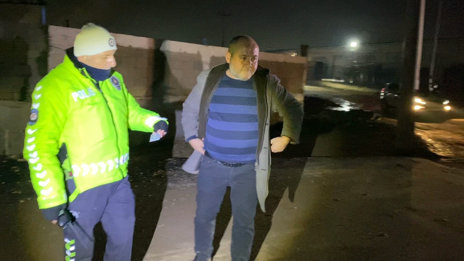 Bursa’nın İnegöl ilçesinde meydana gelen kazada alkollü sürücü, aracıyla altyapı