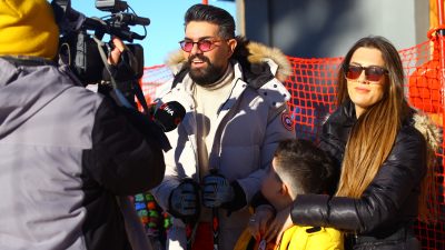 Ünlü sanatçı Mehmet Çevik, ailesiyle birlikte Uludağ’da tatil yaparken açıklamalarda