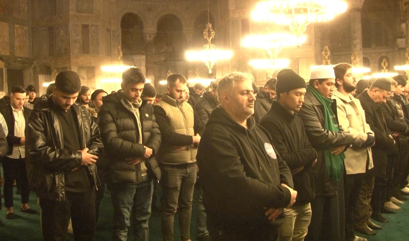 İstanbul’da Miraç Kandili, Ayasofya-i Kebir Cami-i Şerifi’nde dünyanın dört bir
