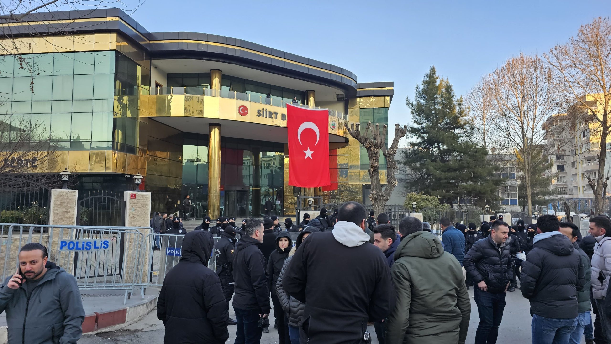İçişleri Bakanlığı tarafından Siirt Belediyesine Vali Kemal Kızılkaya’nın kayyum olarak