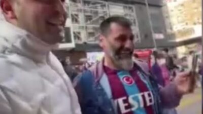 Hong Kong’da iş nedeniyle bulunan iki Trabzonlunun karşıdan karşıya geçerken