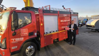 Afyonkarahisar Çay ilçesi yeni itfaiye aracına kavuştu.