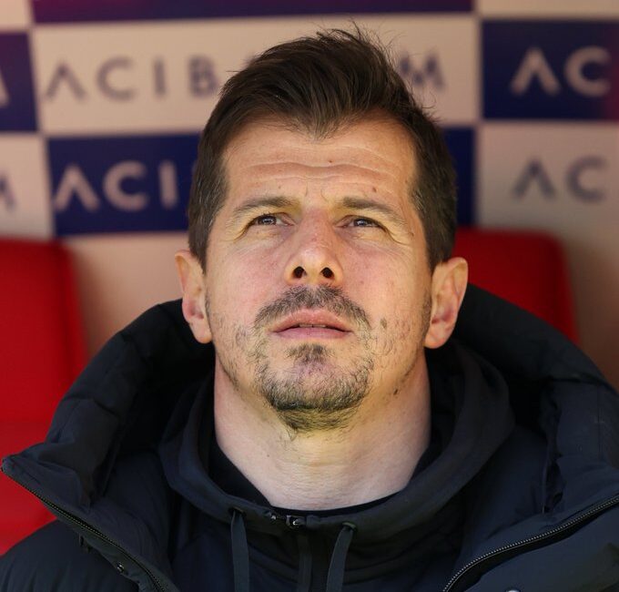 Antalyaspor, Emre Belözoğlu ile 1,5 yıllığına anlaşma sağladı. (HT Spor)
