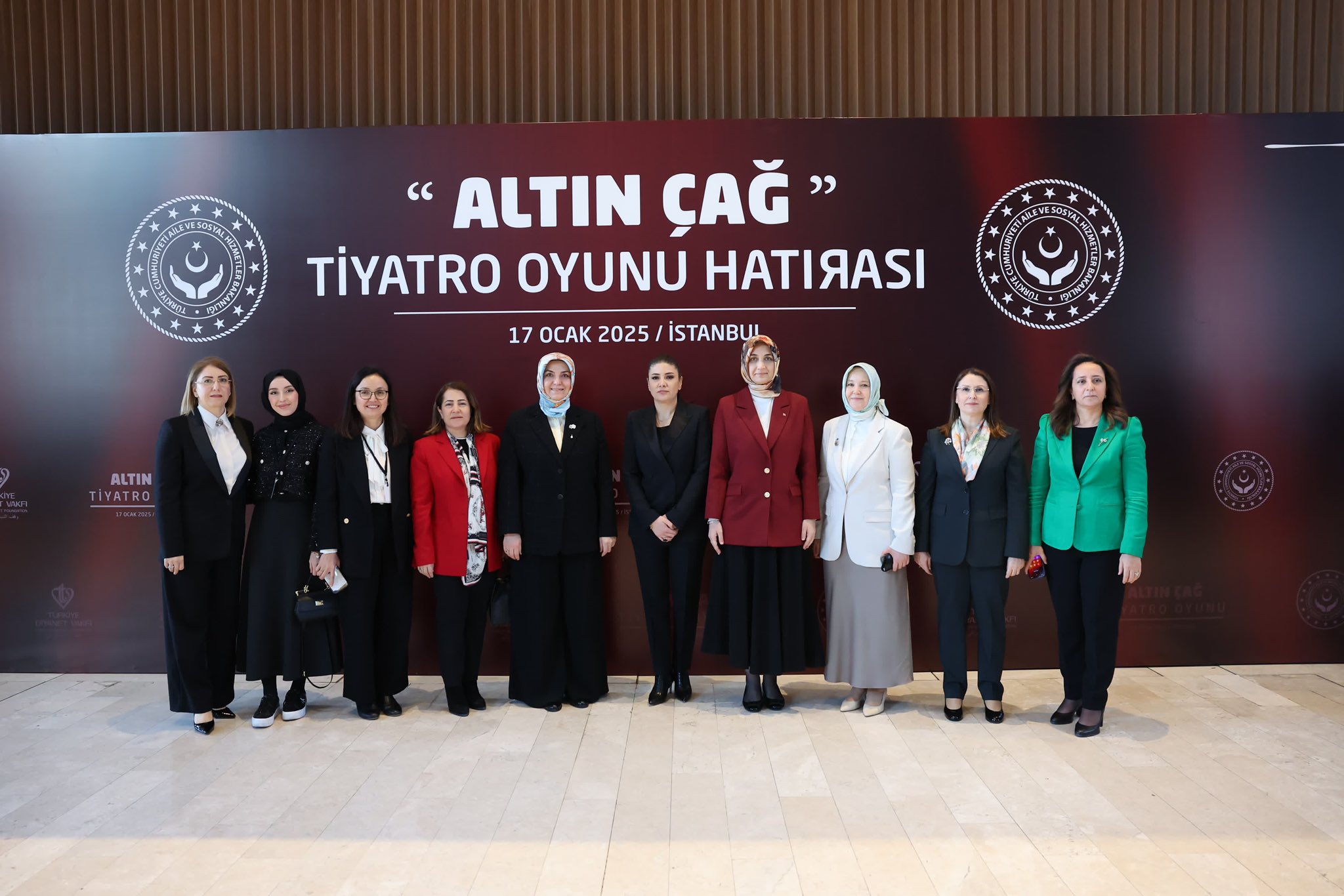 Afyonkarahisar Valisi Doç. Dr. Kübra Güran Yiğitbaşı, Aile ve Sosyal