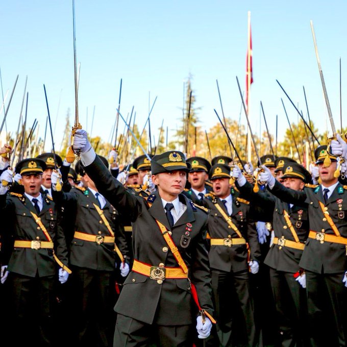 SON DAKİKA❗ 5 teğmen, Türk Silahlı Kuvvetleri’nden ihraç edildi. •⁠