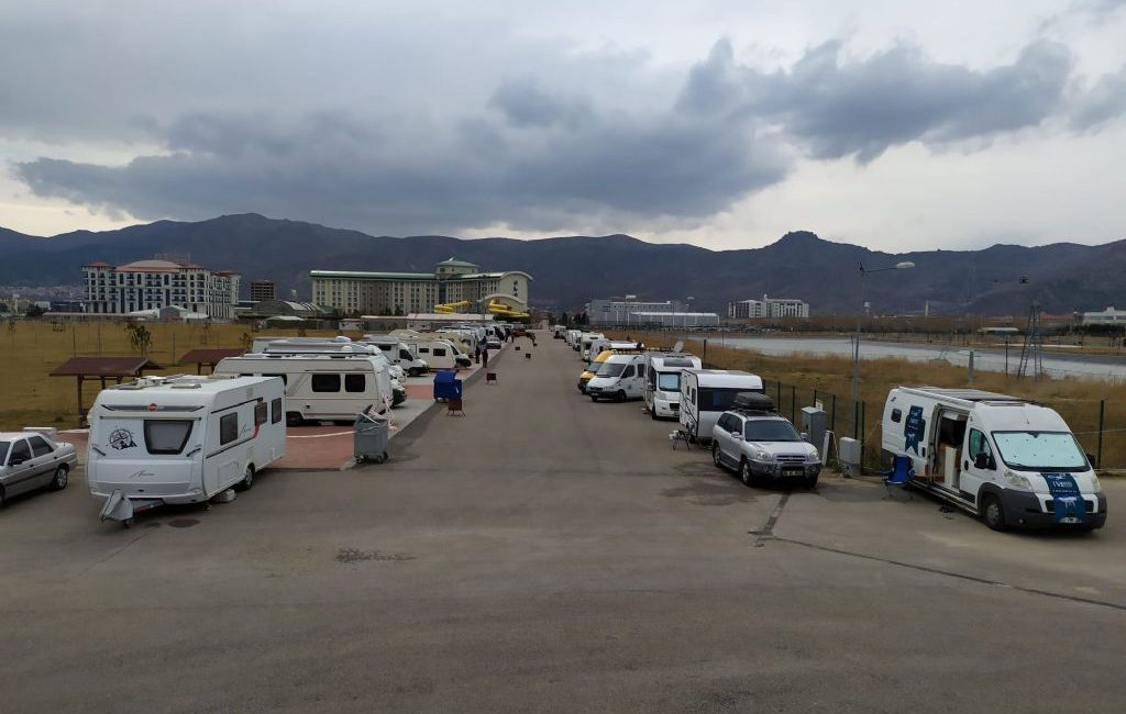 Karavan Fest ertelendi! Afyonkarahisar Belediyesi, hafta sonu düzenleyecekleri Karavan Fest etkinliğini ileri bir