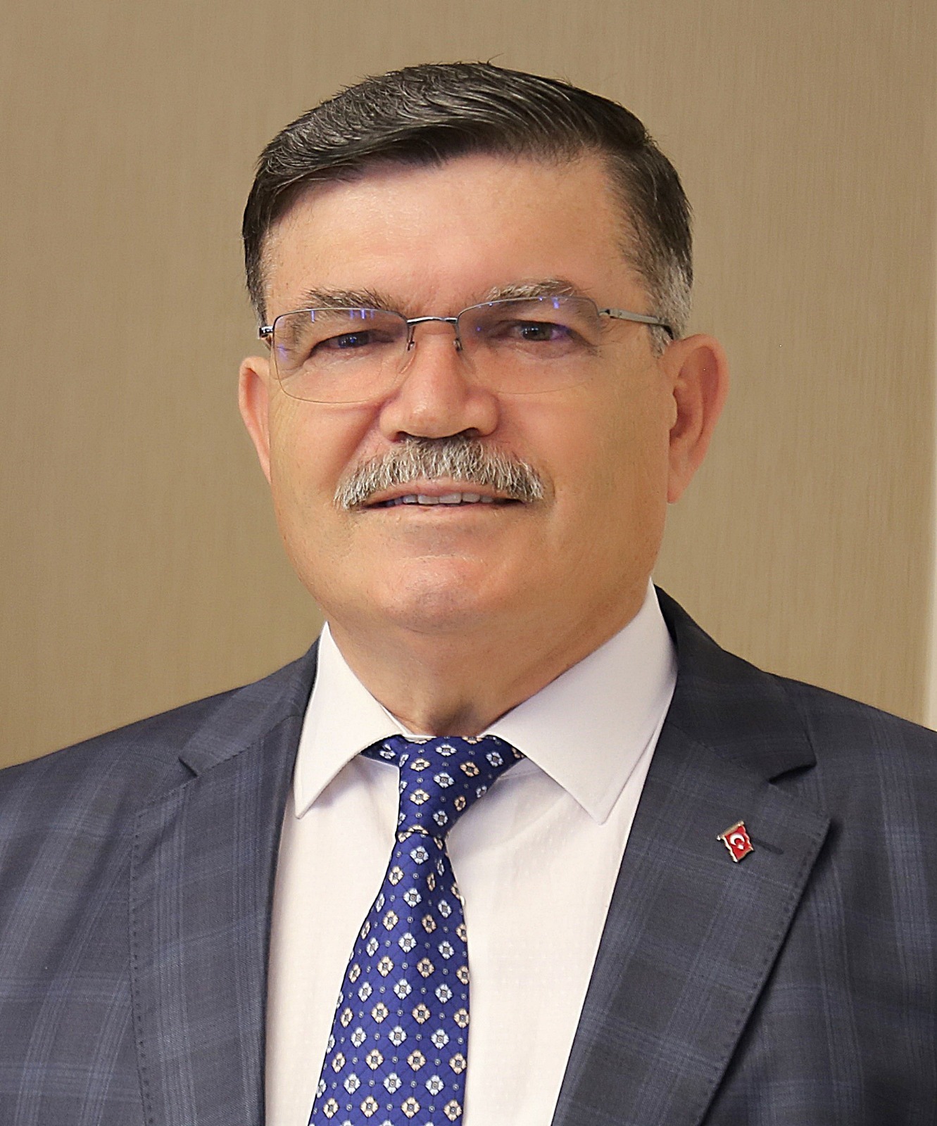 AK Parti Afyonkarahisar Yerel Yönetimlerden Sorumlu İl Başkan Yardımcısı Memduh