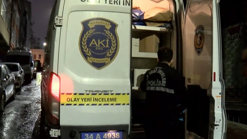 İstanbul Bağcılar'da yaşanan korkunç olayda, kimliği belirsiz bir kişi girdiği