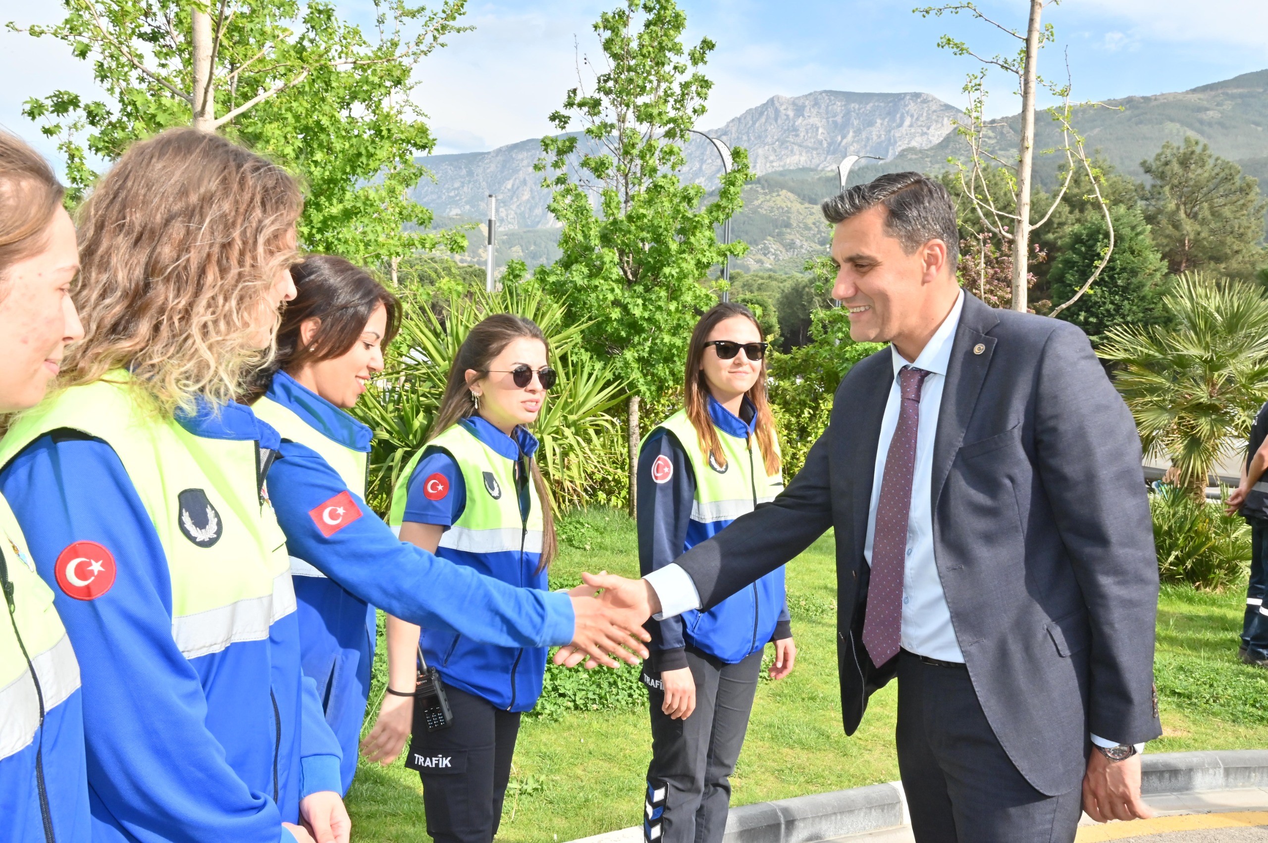 Manisa Büyükşehir Belediye Başkanı Ferdi Zeyrek’in, kadınların iş gücüne katılımını