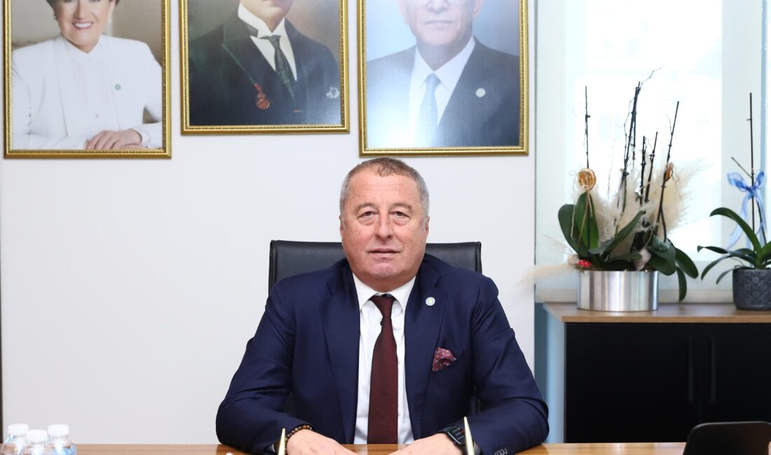 İYİ Parti Genel Başkan Yardımcısı ve Afyonkarahisar Milletvekili Hakan Şeref