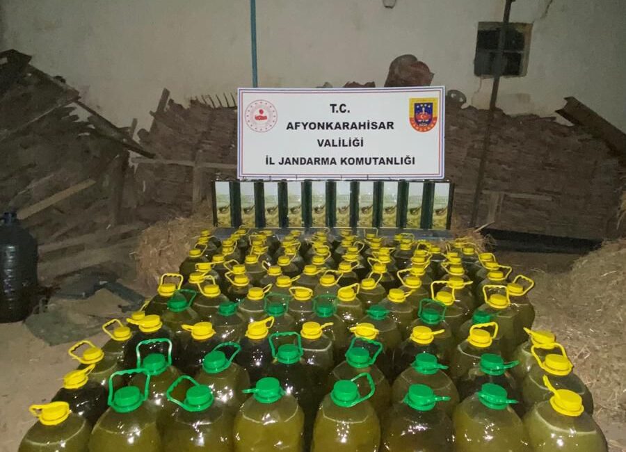 Afyonkarahisar'da Sahte Zeytinyağı Operasyonu: 590 Litre Sahte Yağ Ele Geçirildi