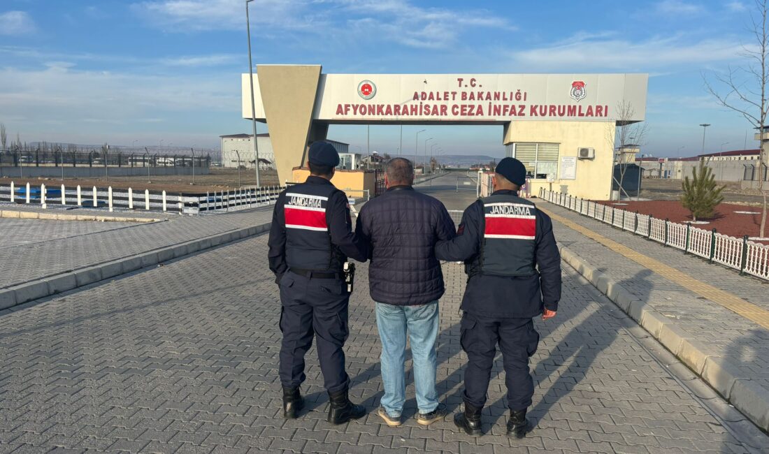 Afyonkarahisar İl Jandarma Komutanlığı, aranan şahısların tespiti ve yakalanmasına yönelik