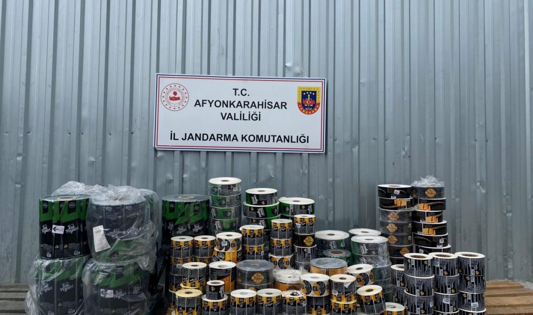 Afyonkarahisar'ın Bolvadin ilçesinde 30 ton kaşar peyniri, 31 ton süt