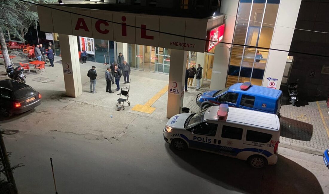 AFYONKARAHİSAR (AA) – Afyonkarahisar'ın Sandıklı ilçesinde husumetli iki grup arasında