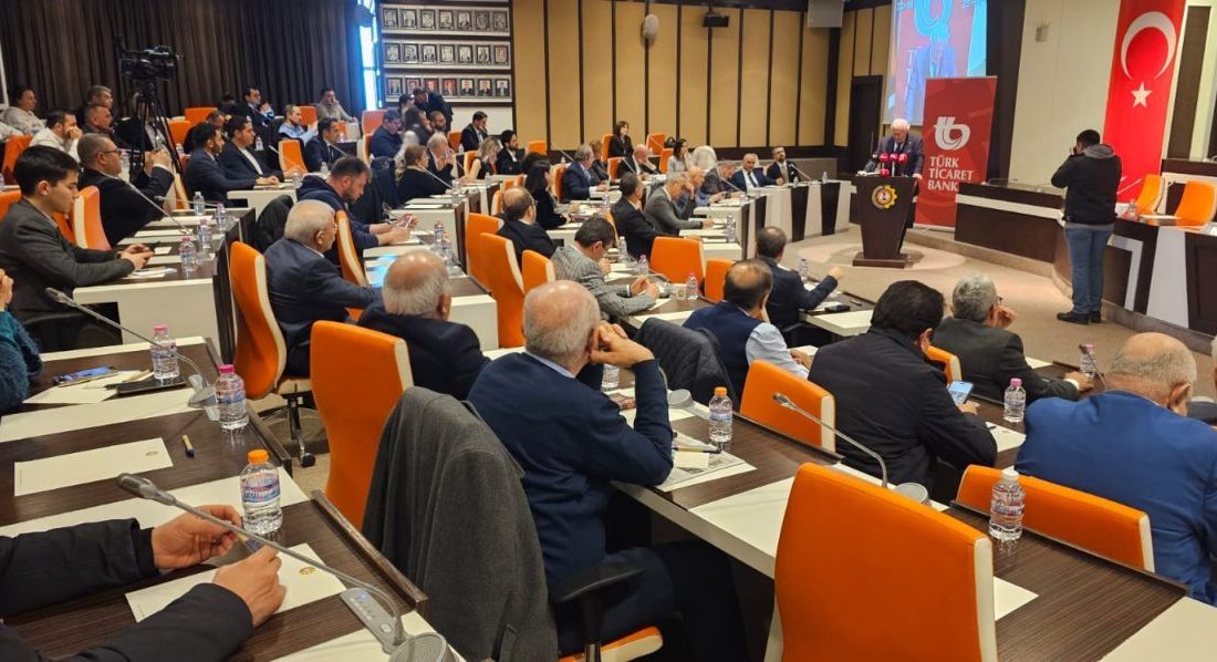 AFYONKARAHİSAR (AA) – Afyonkarahisar'da Ticaret ve Sanayi Odası'nda "Ege İhracatçıları