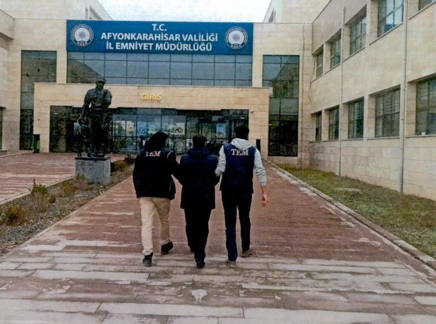 AFYONKARAHİSAR (AA) – Afyonkarahisar'da FETÖ üyesi olduğu gerekçesiyle hakkında 6