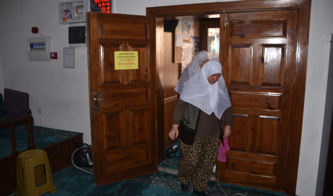- Cumhurbaşkanı Recep Tayyip Erdoğan'ın makamına kabul ettiği, Afyonkarahisar'daki camileri