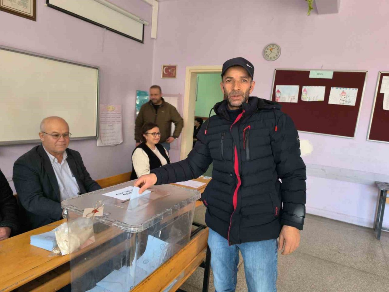 Afyonkarahisar’da mahalle muhtarının kansere yenik düşerek yaşamını yitirdiği İplik Mahallesi’nin