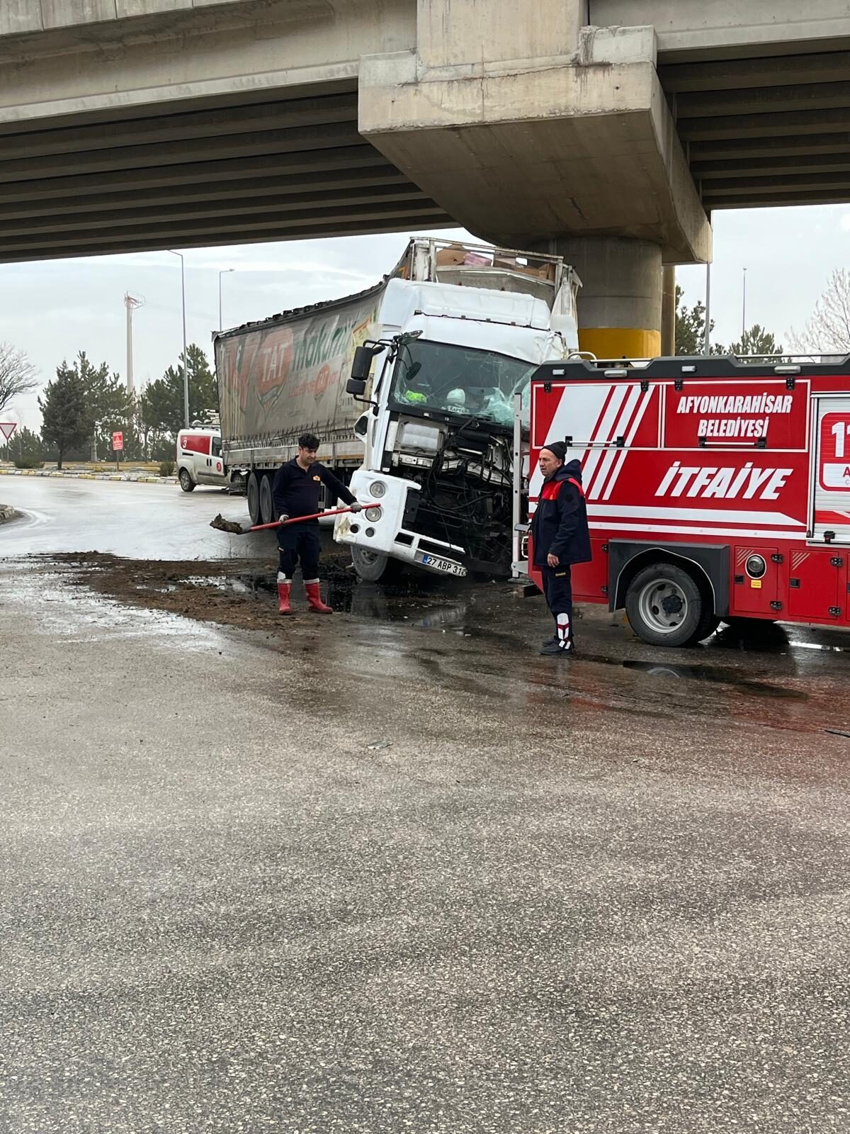 Afyonkarahisar'da meydana gelen trafik kazalarında 6 kişi yaralandı.