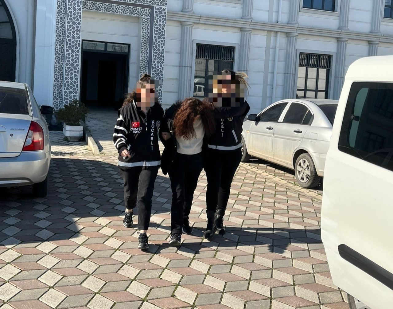 Kocaeli’de aldatılma meselesi sebebiyle çıktığı iddia edilen tartışmada kocasını tabancayla