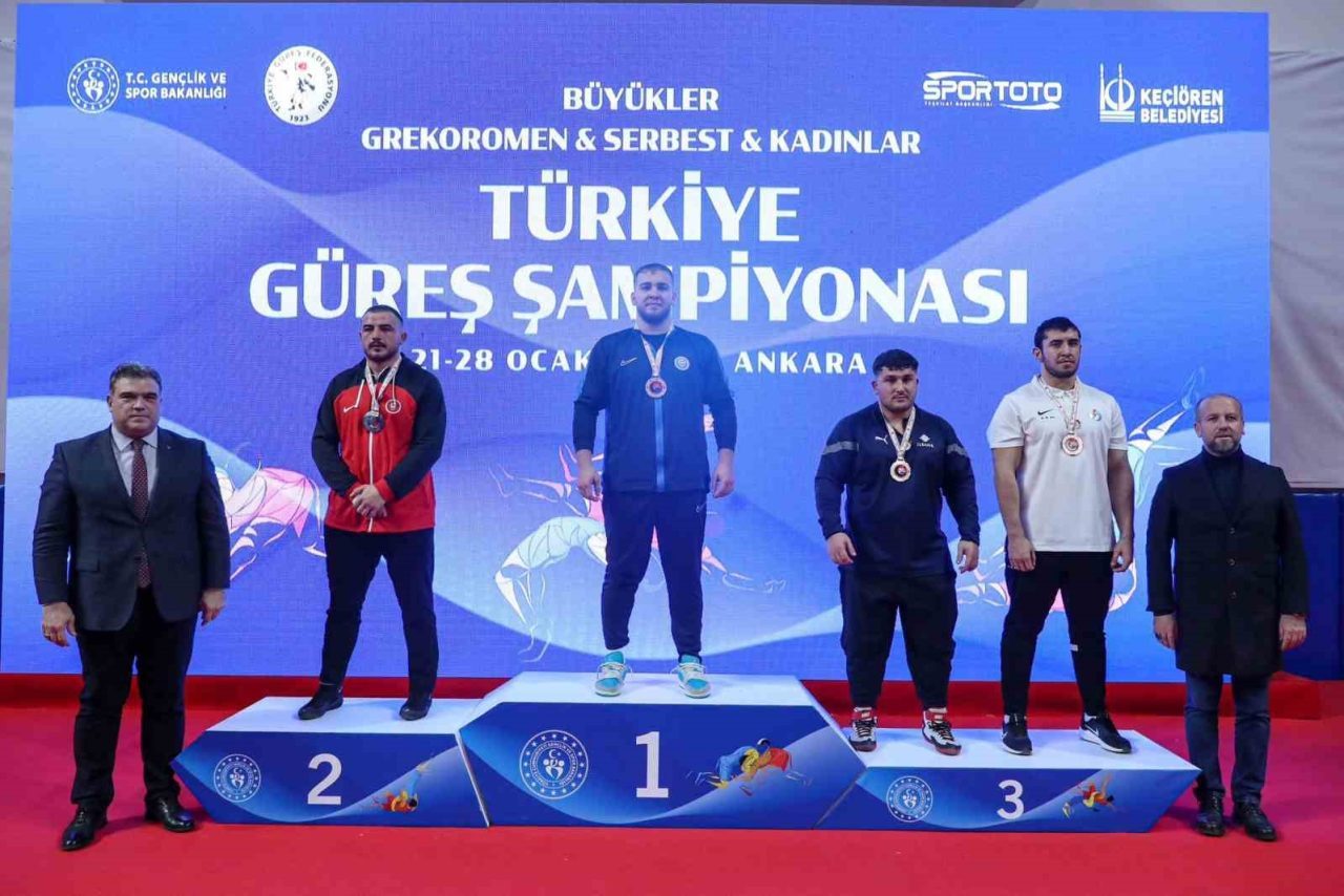 Ankara’da düzenlenen Büyükler Serbest Türkiye Güreş Şampiyonası’nın üçüncü günü tamamlandı.