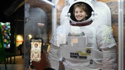 15 günlük yarıyıl tatiline çıkan çocuklar aileleriyle birlikte Avrupa’nın en