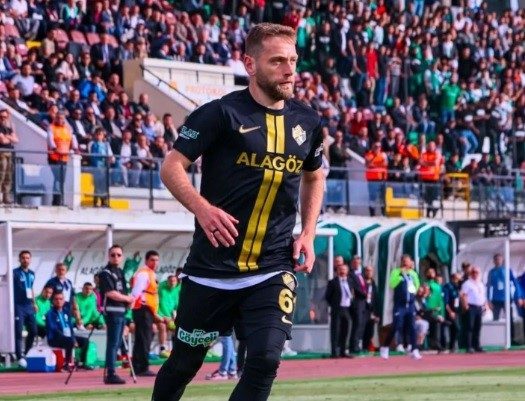 Elazığspor, ara transferdeki 4. imzasını Iğdır FK’nın golcüsü Halil İbrahim