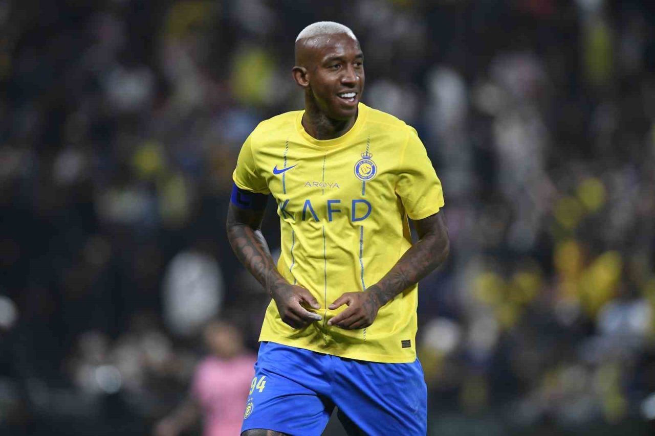 Fenerbahçe, Brezilyalı futbolcu Anderson Talisca’yla anlaşmaya varıldığını açıkladı.