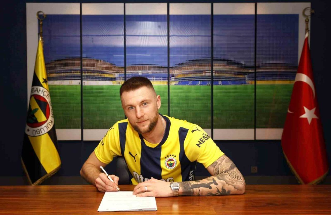 Fenerbahçe, Fransız ekibi Paris Saint-Germain’de forma giyen Slovak oyuncu Milan