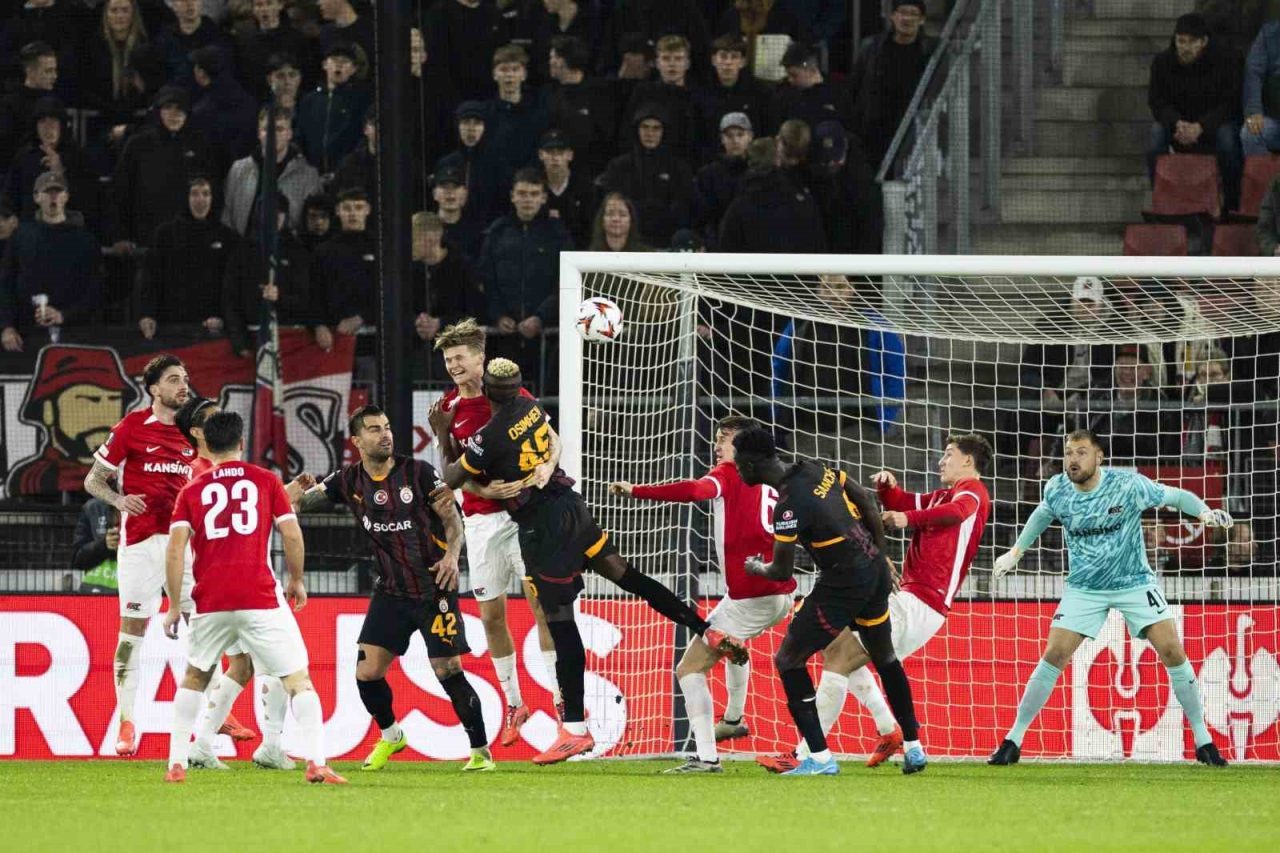 Galatasaray, UEFA Avrupa Ligi play-off turunda Hollanda ekibi AZ Alkmaar