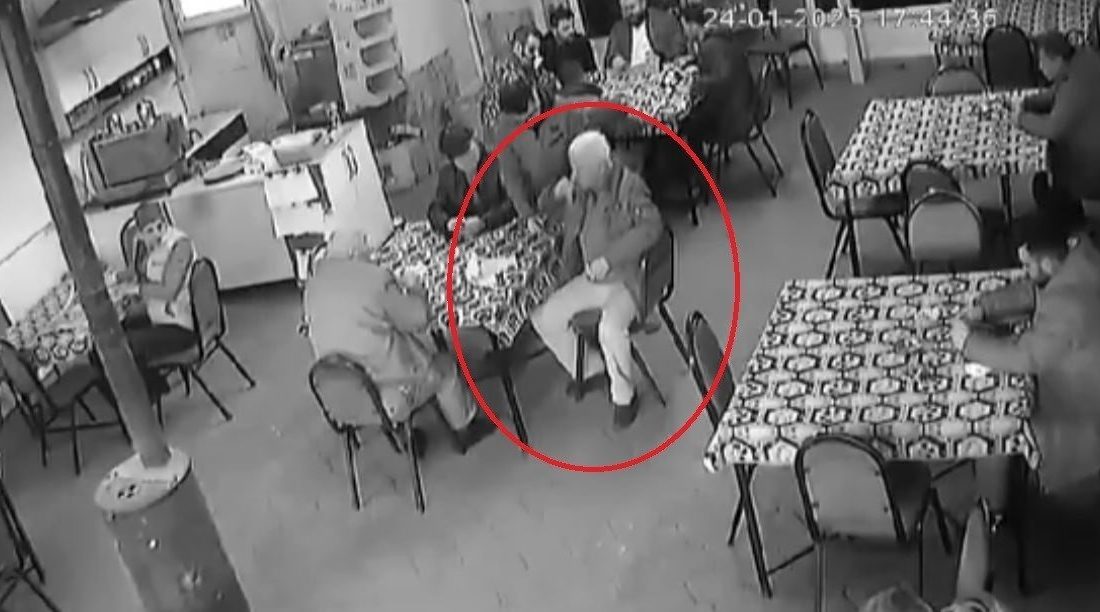 Bursa’nın Gürsu ilçesinde, iş çıkışında çay içmek için gittiği kahvede