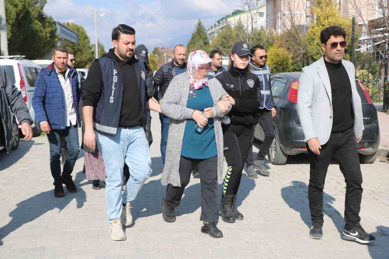 Denizli’de kaybolduktan 3 gün sonra komşularının bahçesinde çuval içerisinde cenazesi