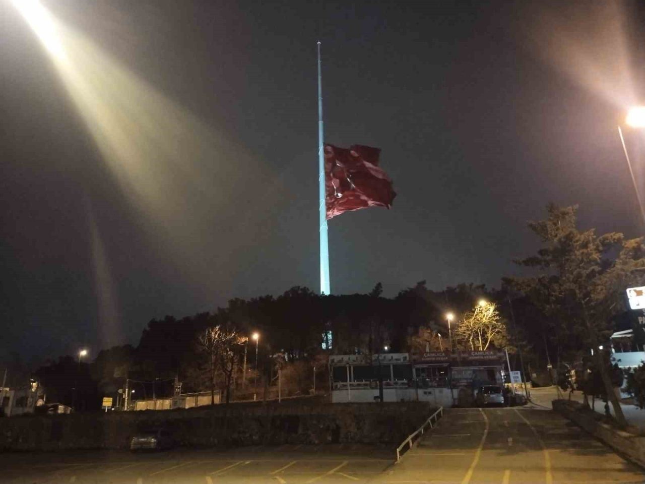Bolu’da önceki gece meydana gelen ve 76 kişinin ölümüne neden