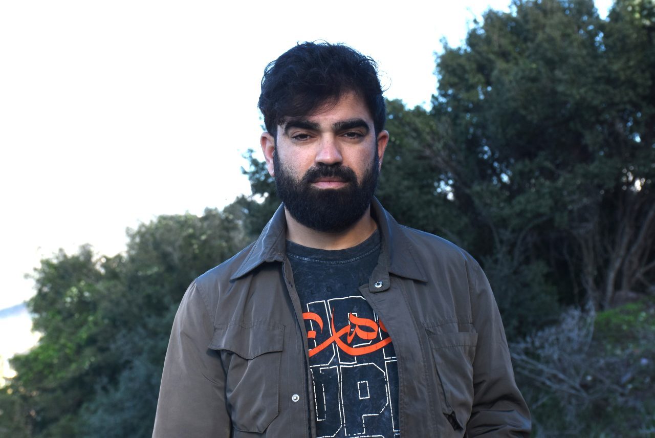 - Mehmet Tahir Nama:
- "Camı kırdık. İki tane tek kişilik