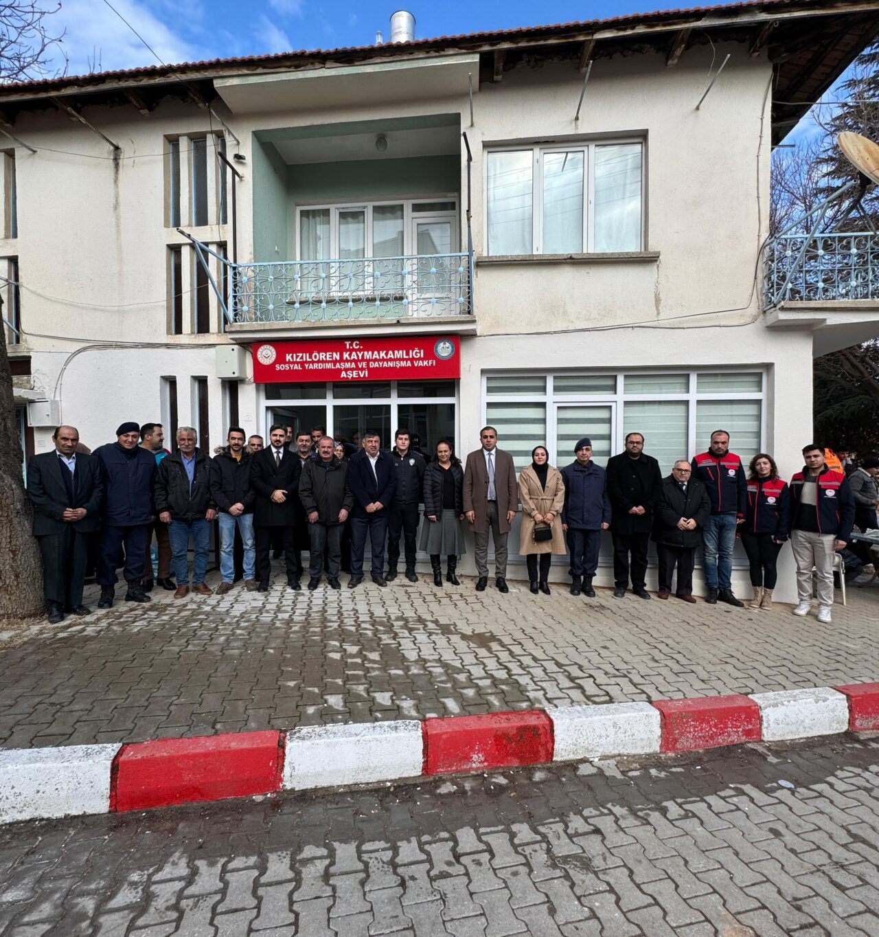 Afyonkarahisar’ın Kızılören ilçesinde aşevinin açılışı yapıldı. Kızılören Kaymakamlığı Sosyal Yardımlaşma