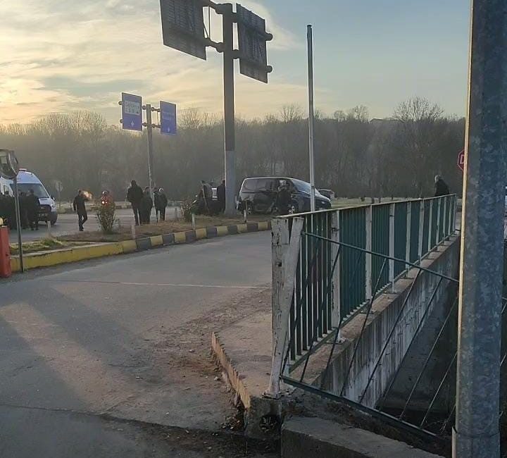 Zonguldak’ın Çaycuma ilçesi Organize Sanayi Bölgesi (OSB) girişinde sabah saatlerinde